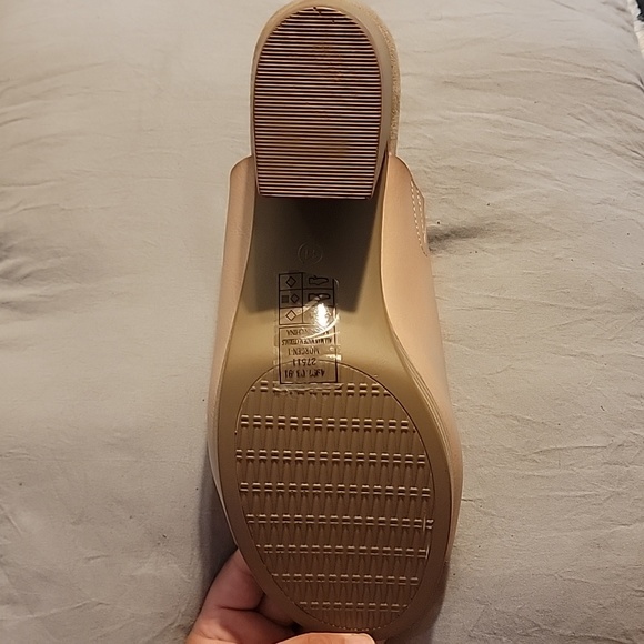 Pierre Dumas slip on wedges - Picture 2 of 3